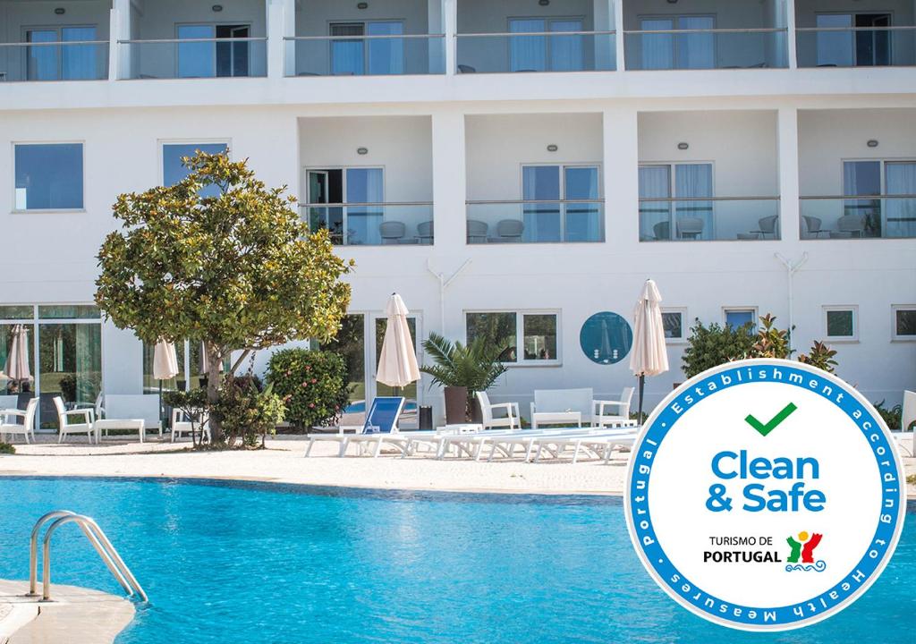 Piscina do Hotel MH Atlantico Peniche