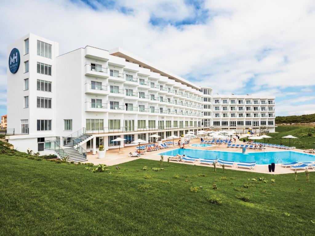 Piscina do Hotel MH Peniche
