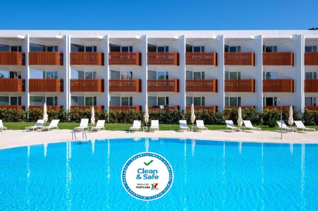 Piscina Malibu Foz Hotel La Maison Younan Figueira da Foz